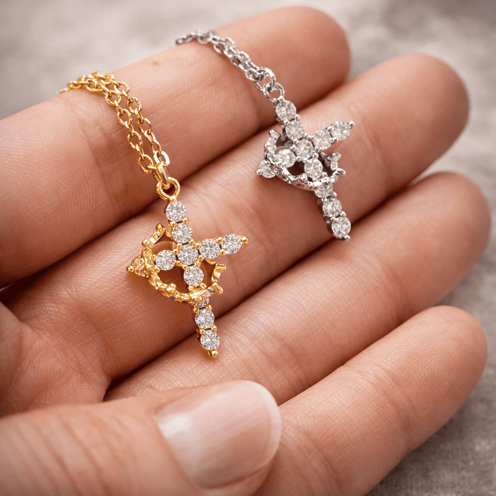 Collar de Cruz Giratoria con corona de espinas, cruz de circonias doradas – escala en la mano (dorado y plateado)