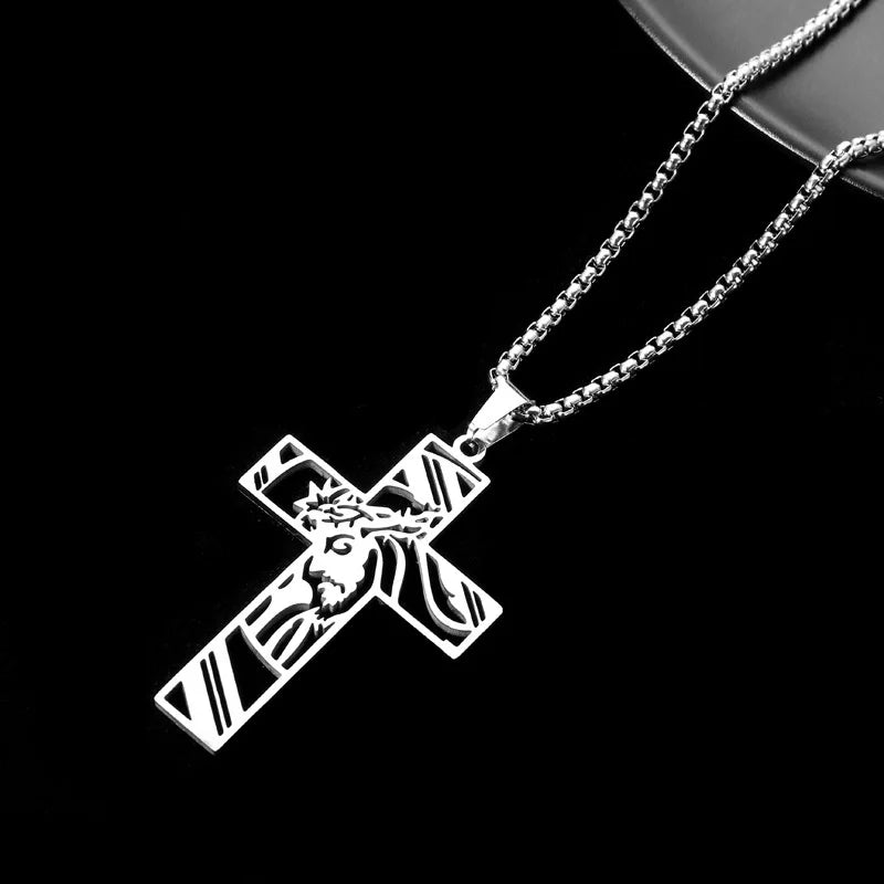 Amuleto cristiano Vintage de acero inoxidable, corona de espinas, collar con cruz de Jesús, collares con colgante de crucifijo para hombres, joyería católica