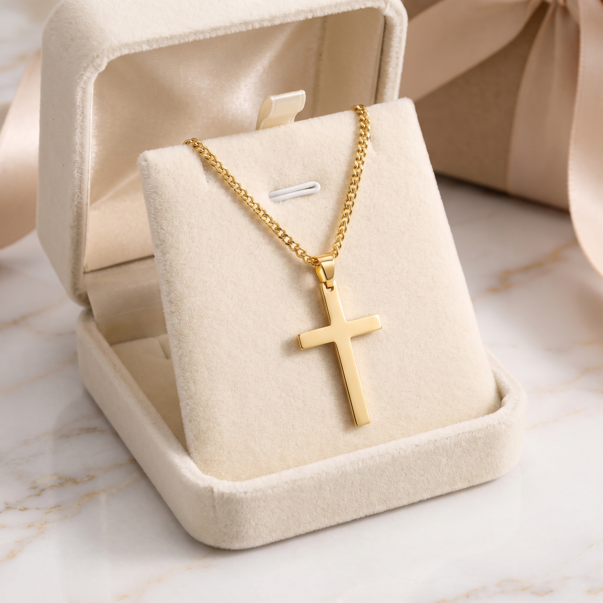 Collar de Cruz lisa de Fe y Protección en cadena cubana – en caja de terciopelo