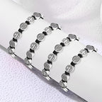 Pulseras de Cordon San Benito - Pack de 2 — pulsera devocional en uso