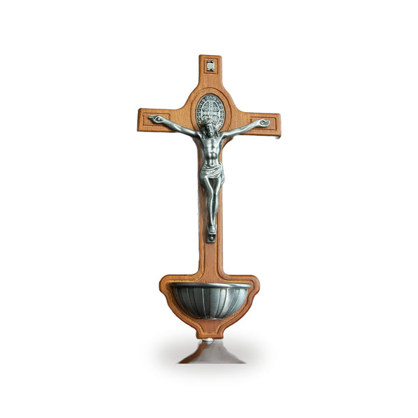 Cruz Catolica de Madera con Benditera y Estatua de Jesus en Metal — vista completa del producto