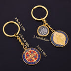 Llavero de San Benito — accesorio de fe catolica