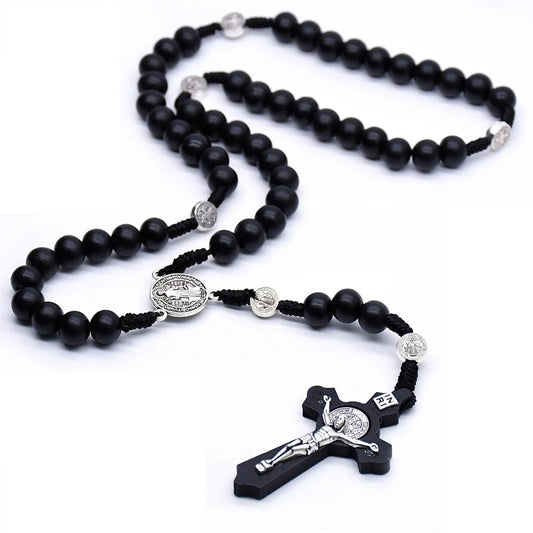 QIGO-collares con colgante de Rosario de Cruz Negra antigua de madera religiosa, collar de cuentas de Jesús, San Benito, joyería para hombres y mujeres