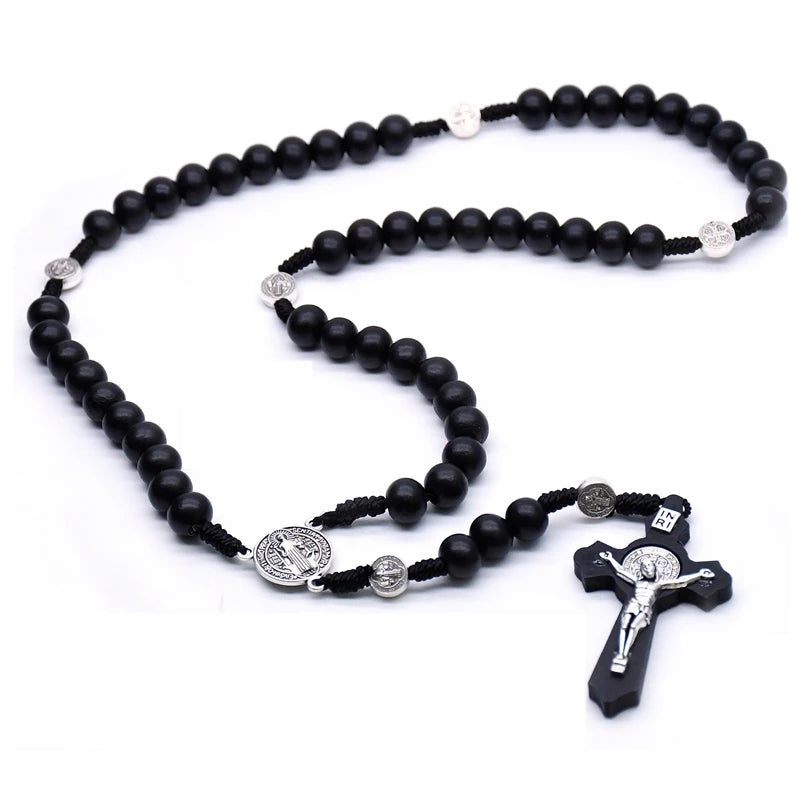 QIGO-collares con colgante de Rosario de Cruz Negra antigua de madera religiosa, collar de cuentas de Jesús, San Benito, joyería para hombres y mujeres