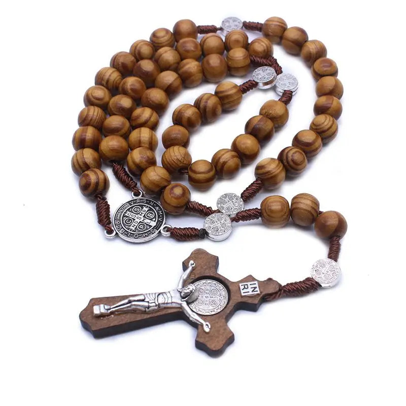 QIGO-collares con colgante de Rosario de Cruz Negra antigua de madera religiosa, collar de cuentas de Jesús, San Benito, joyería para hombres y mujeres
