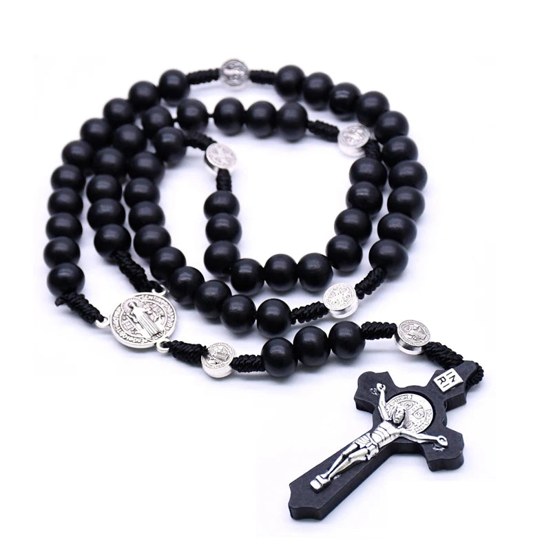 QIGO-collares con colgante de Rosario de Cruz Negra antigua de madera religiosa, collar de cuentas de Jesús, San Benito, joyería para hombres y mujeres