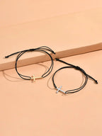 Pulseras de Fe y Amor · Conjunto Minimalista — pulsera devocional en uso