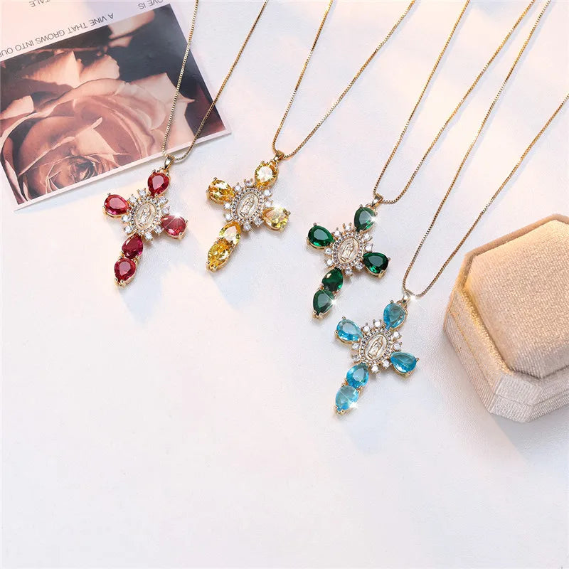 Collar Cruz de la Virgen de Guadalupe con Circonias — regalo para dia de las madres