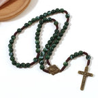 Rosario de Piedra Verde con Crucifijo de Bronce