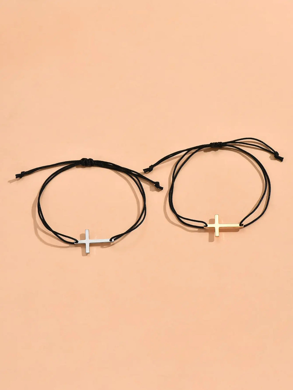 Detalle del cierre y cadena — Pulseras de Fe y Amor · Conjunto Minimalista