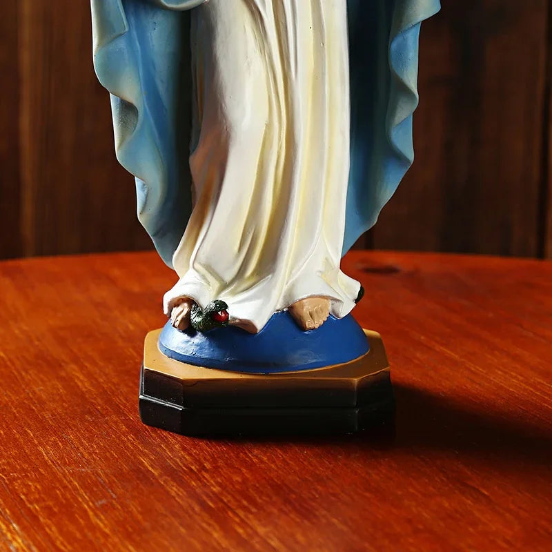 Estatua de Nuestra Senora de la Gracia en Resina — accesorio de fe y devocion