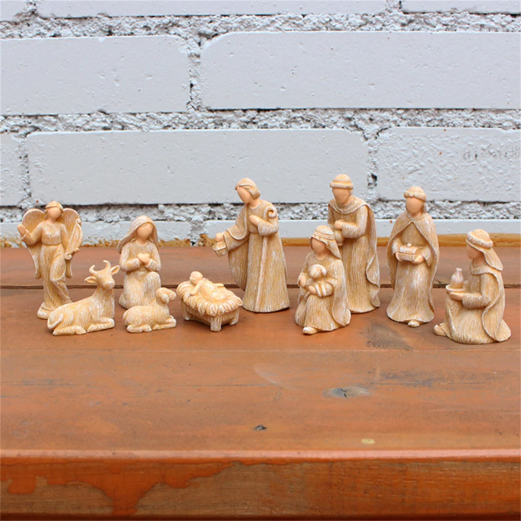 Conjunto de Nacimiento en Resina: Simbolo de Fe y Luz en mano — pieza devocional de resina devocional