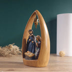 Nacimiento de Madera con la Sagrada Familia