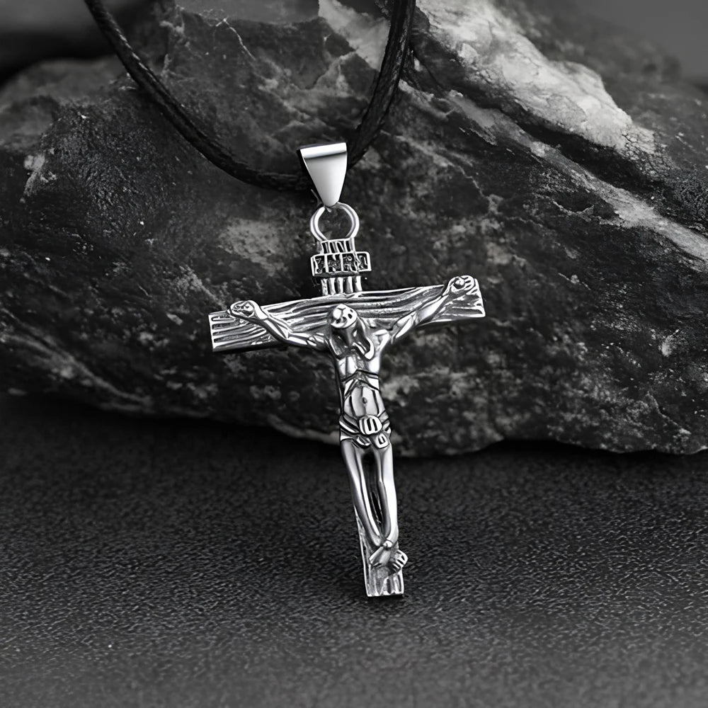 Collares con colgante de cruz de Jesús de alta calidad, joyería clásica de acero inoxidable para hombre 2025, regalo para mejor amiga para mamá y mujer