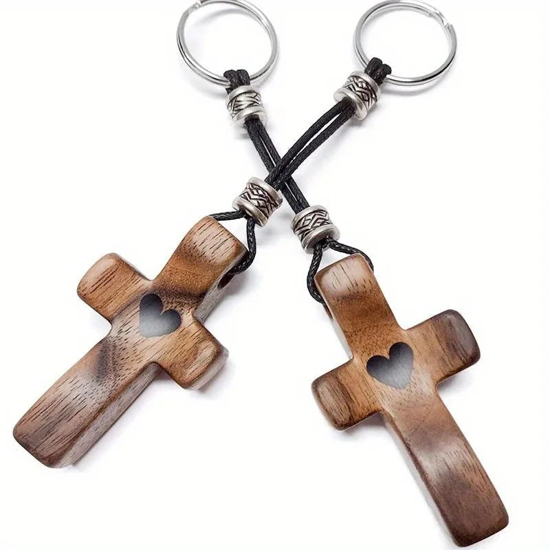 Llavero de Cruz de Madera con Corazón