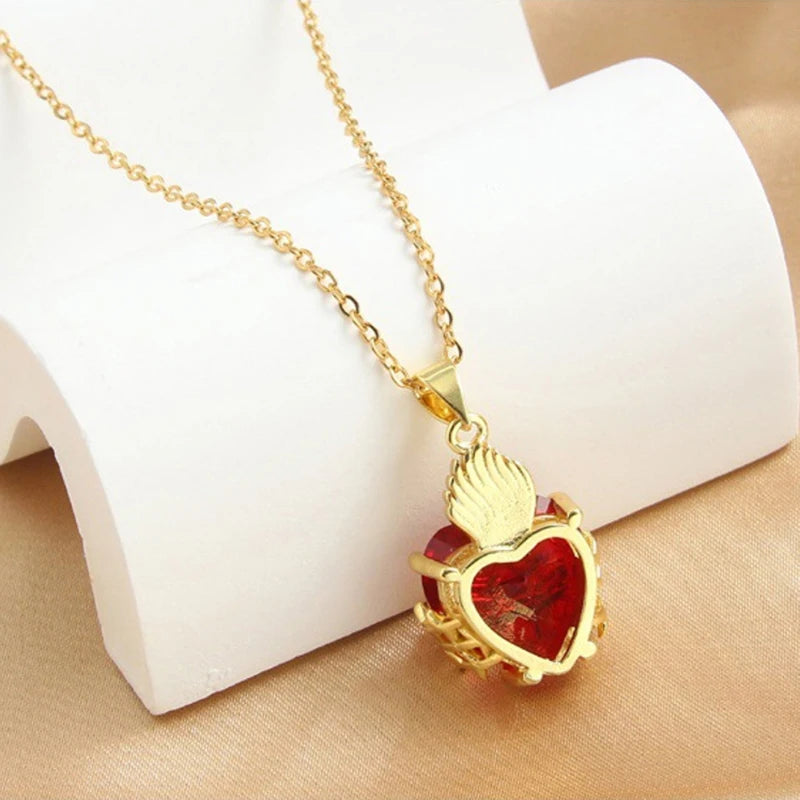Collar Sagrado Corazón de Jesús con Circonia Roja