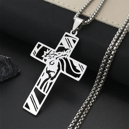 Amuleto cristiano Vintage de acero inoxidable, corona de espinas, collar con cruz de Jesús, collares con colgante de crucifijo para hombres, joyería católica