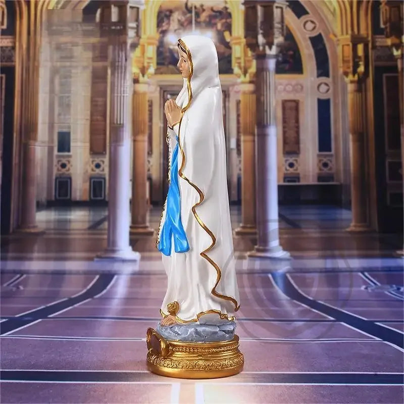 Escultura de la Virgen Maria — accesorio de fe catolica