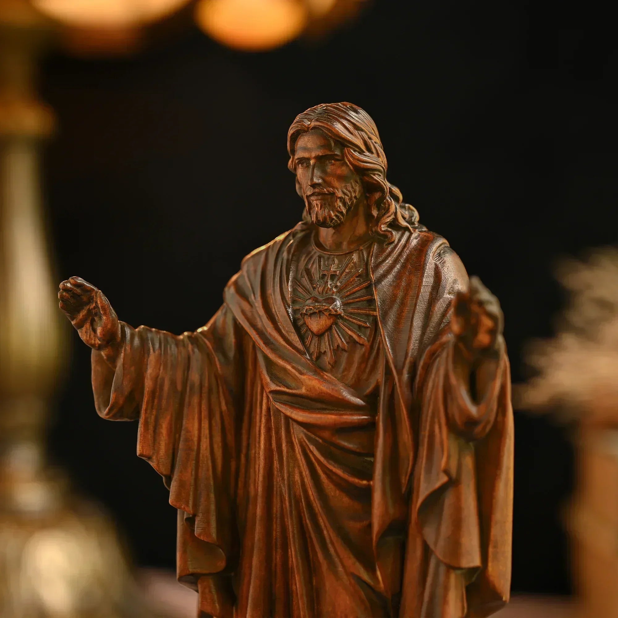 Imagen del Sagrado Corazon de Jesus en Madera — detalle de madera de cerca