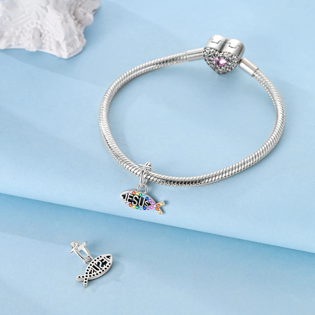 Dije de Jesus — accesorio de fe catolica