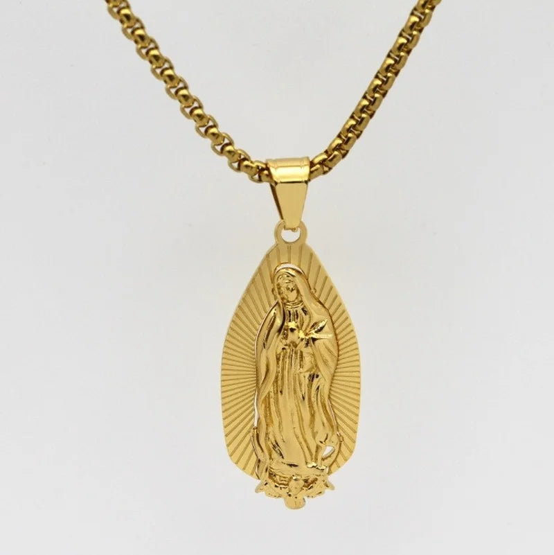 Collar Virgen de Guadalupe en Oro y Plata – Diseño Clásico