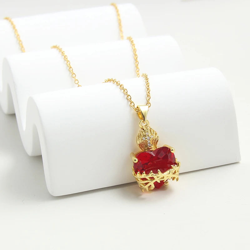 Collar Sagrado Corazón de Jesús con Circonia Roja