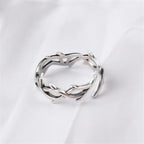 Anillo Corona de Espinas en plateado envejecido — vista de producto
