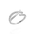 Detalle de las circonias del anillo Ichthys plateado