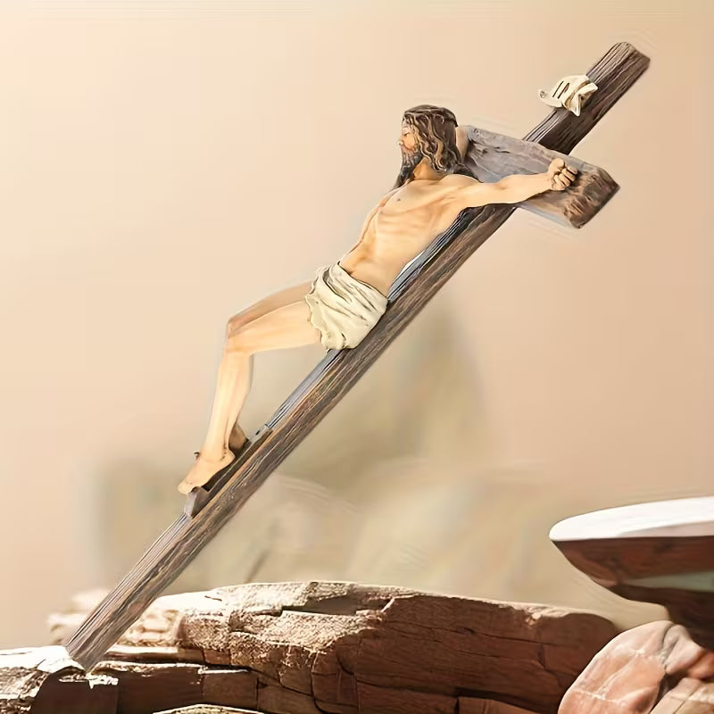 Crucifijo de Jesus en Resina: Simbolo de Fe y Proteccion — detalle de resina de cerca