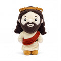Peluche de Jesús con corona dorada y banda terracota — vista completa