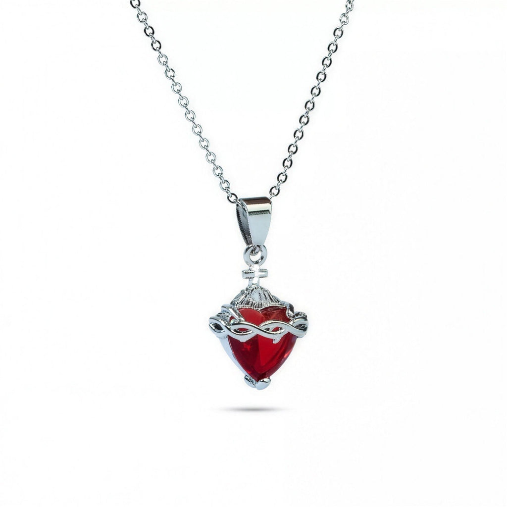 Collar del Sagrado Corazón de Jesús plateado con zirconia roja — vista de producto
