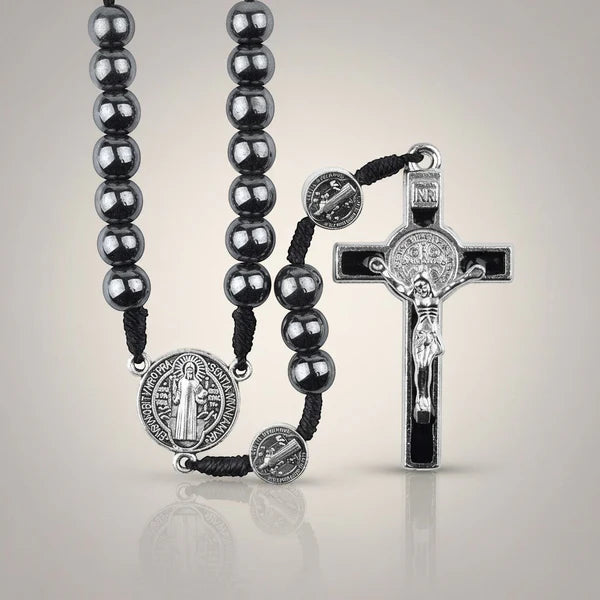 Rosario de hematita con medalla de San Benito — proteccion y fe